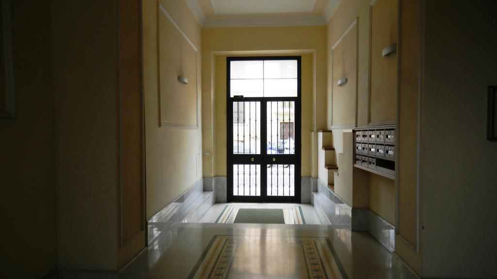 Bed and breakfast Romana 2*