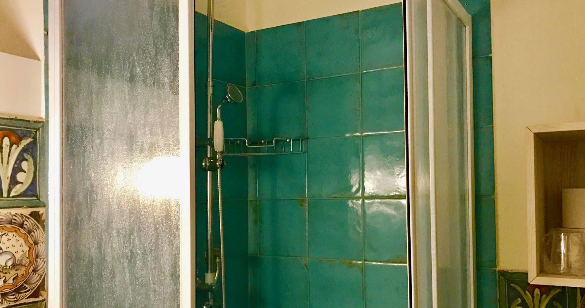 Bed and breakfast Romana 2*