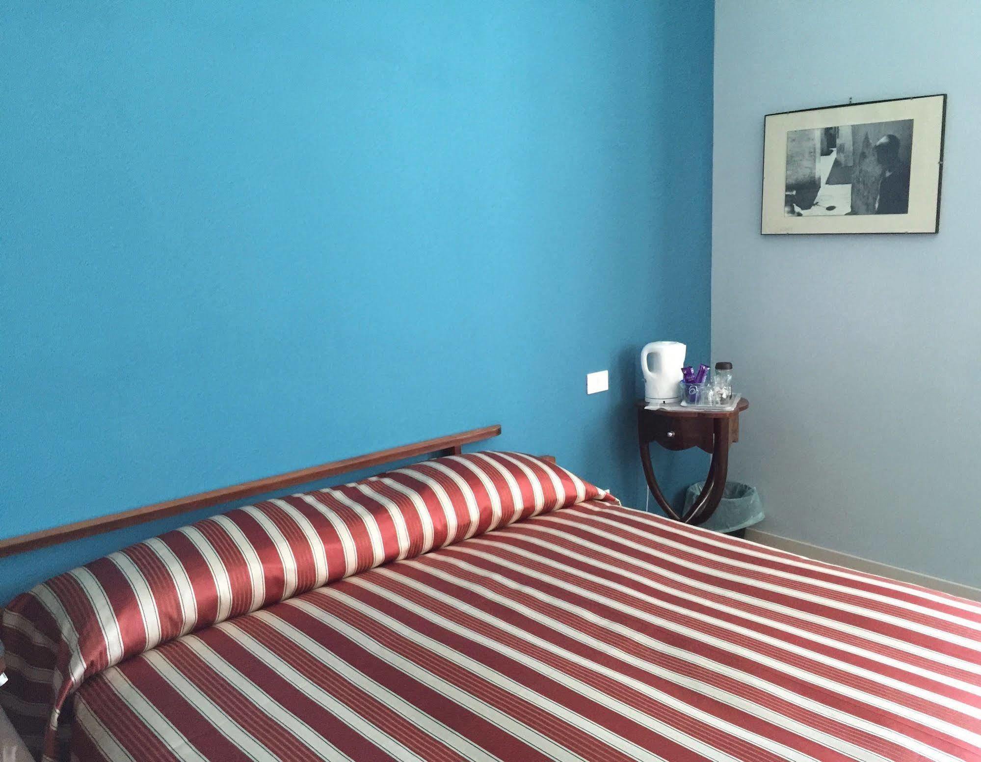 Bed and breakfast Romana 2*