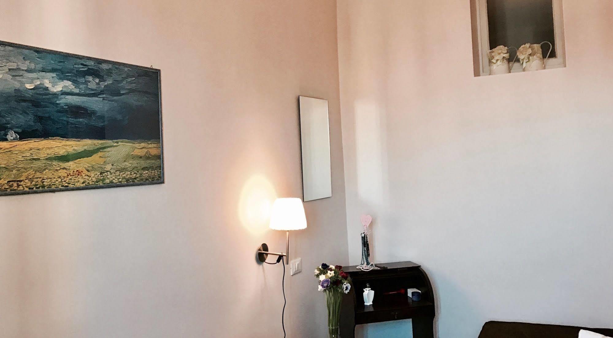 Bed and breakfast Romana 2*